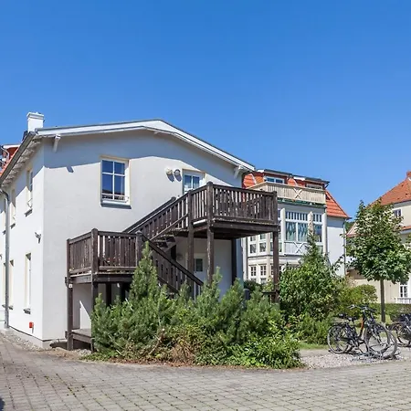 Haus Kuehlung 17 *